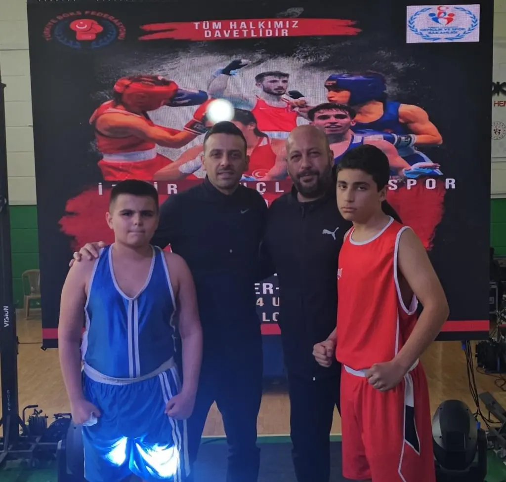 Alpaslan Toptaş’ın sporcuları Urla’da madalyalar kazandı
