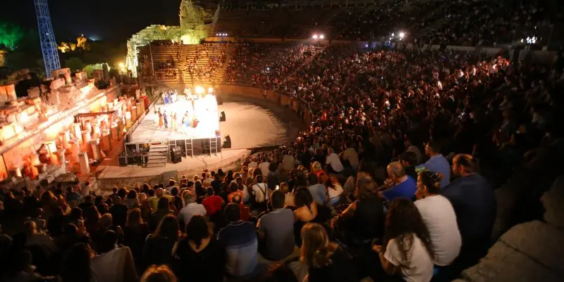Antik Tiyatro, Carmen için doldu