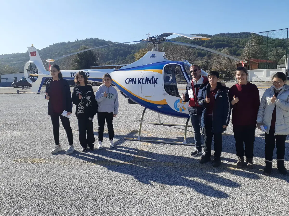 Seferihisarlı öğrenciler helikopter turunda