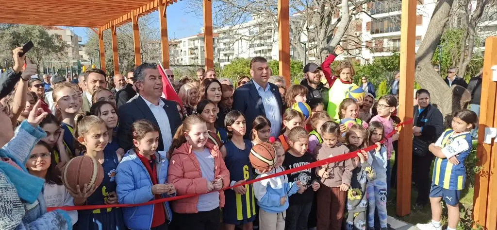Başkan Yetişkin’den iddialara yanıt: "O park mahalle halkınındır”