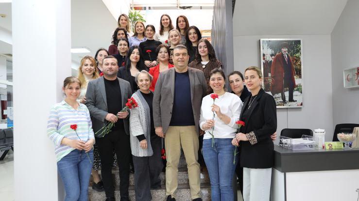Başkan Yetişkin’den kadın mesai arkadaşlarına 8 Mart müjdesi
