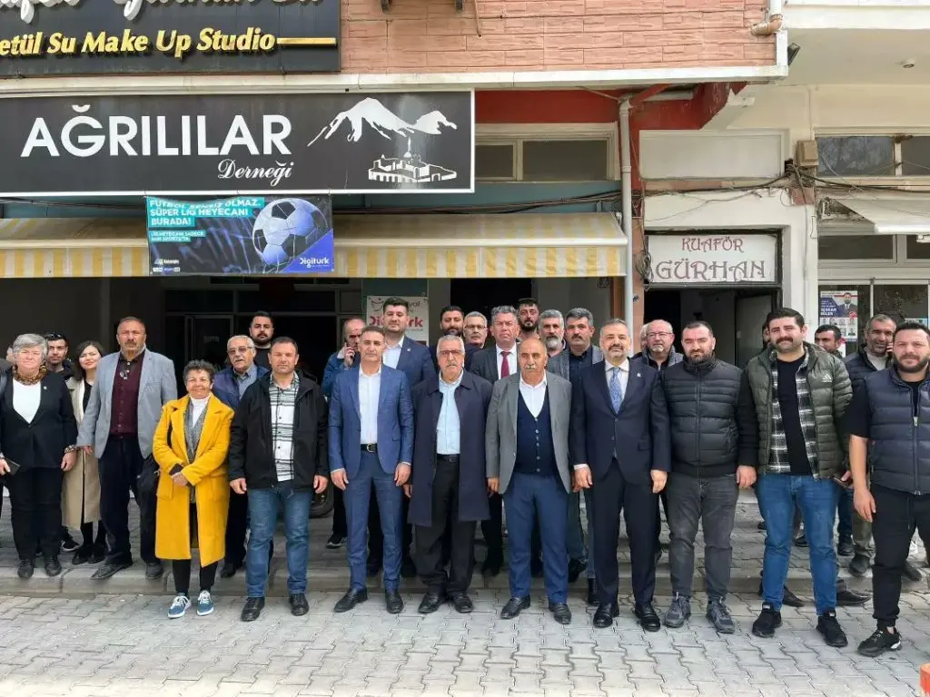 CHP İzmir İl Başkanı Aslanoğlu Seferihisar’da sahaya indi