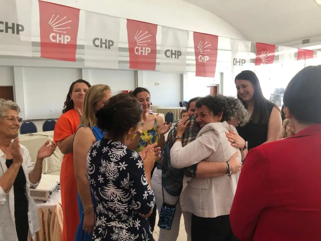 CHP Seferihisar’da yeni Kadın Kolları Başkanı belli oldu