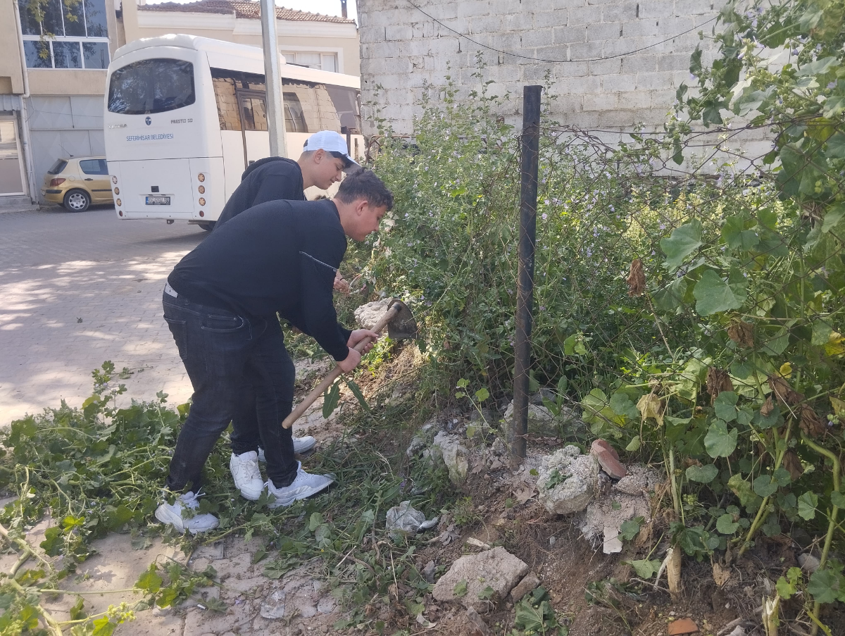 Geleceğin çevrecileri sahadaydı