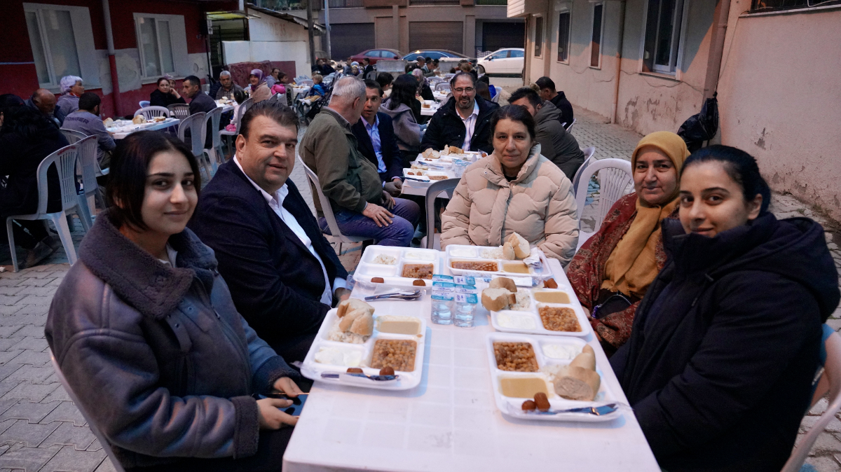 Hıdırlık Mahallesi sakinleri yeryüzü sofrasında buluştu