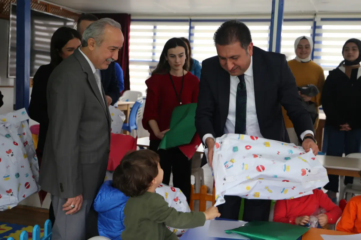 İzmir İl Milli Eğitim Müdürü Seferihisar ve Urla’da bir dizi ziyaret gerçekleştirdi