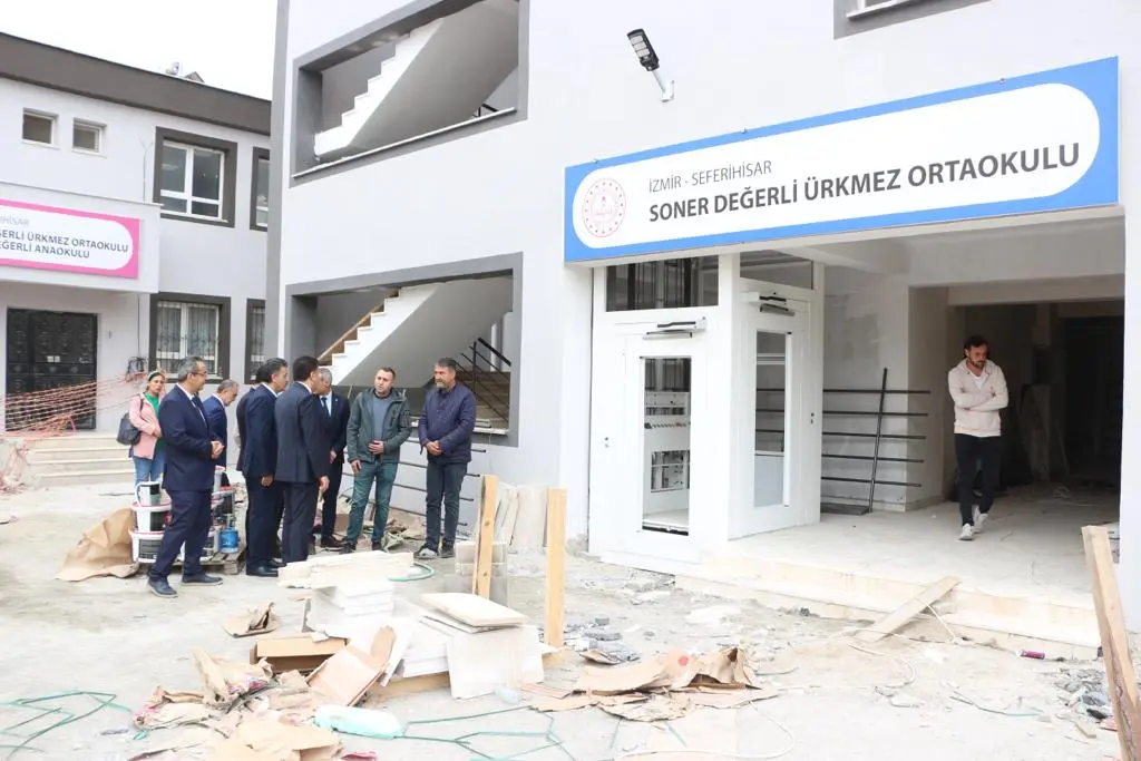 İzmir İl Milli Eğitim Müdürü Seferihisar ve Urla’da bir dizi ziyaret gerçekleştirdi