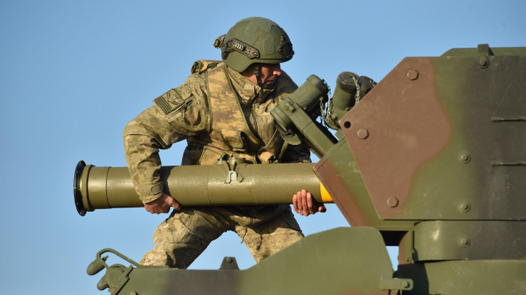 Komandolardan Seferihisar’da başarılı tanksavar tatbikatı