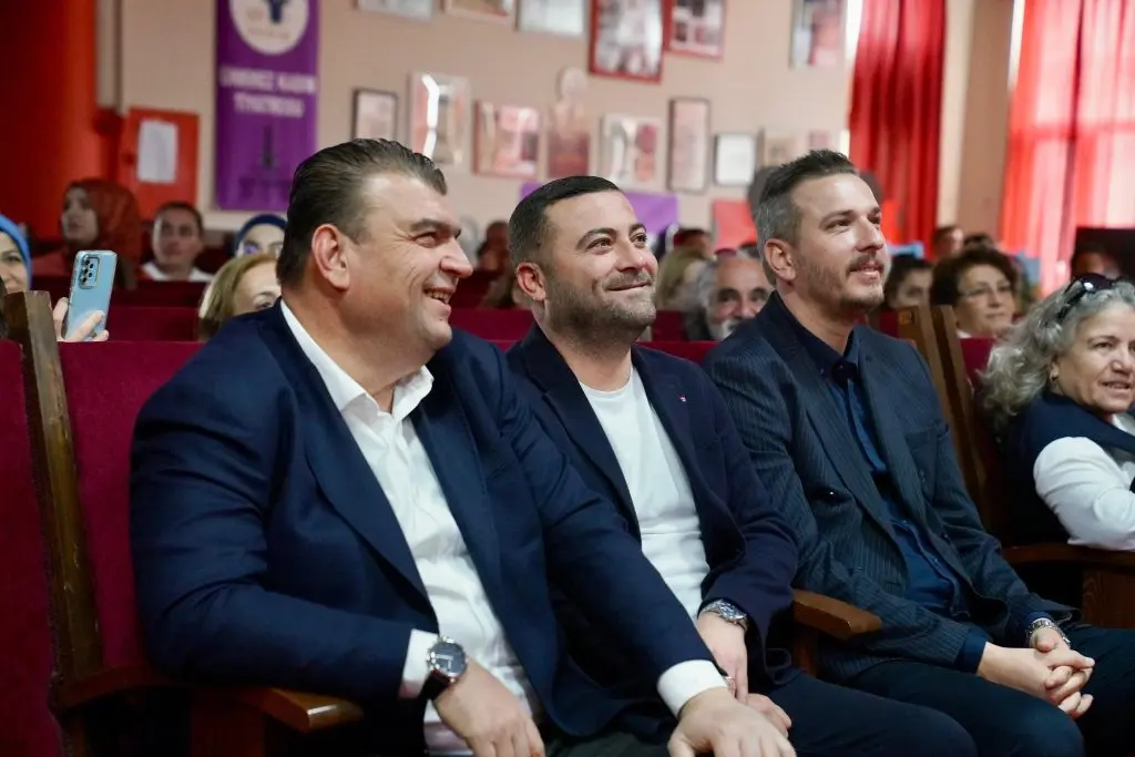 Masal Evi öğrencilerinden 23 Nisan gösterisi