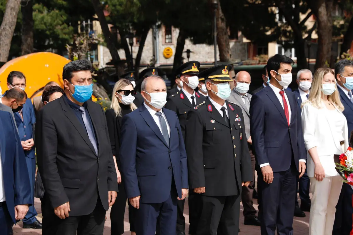 Seferihisar’da 23 Nisan resmî törenle kutlandı