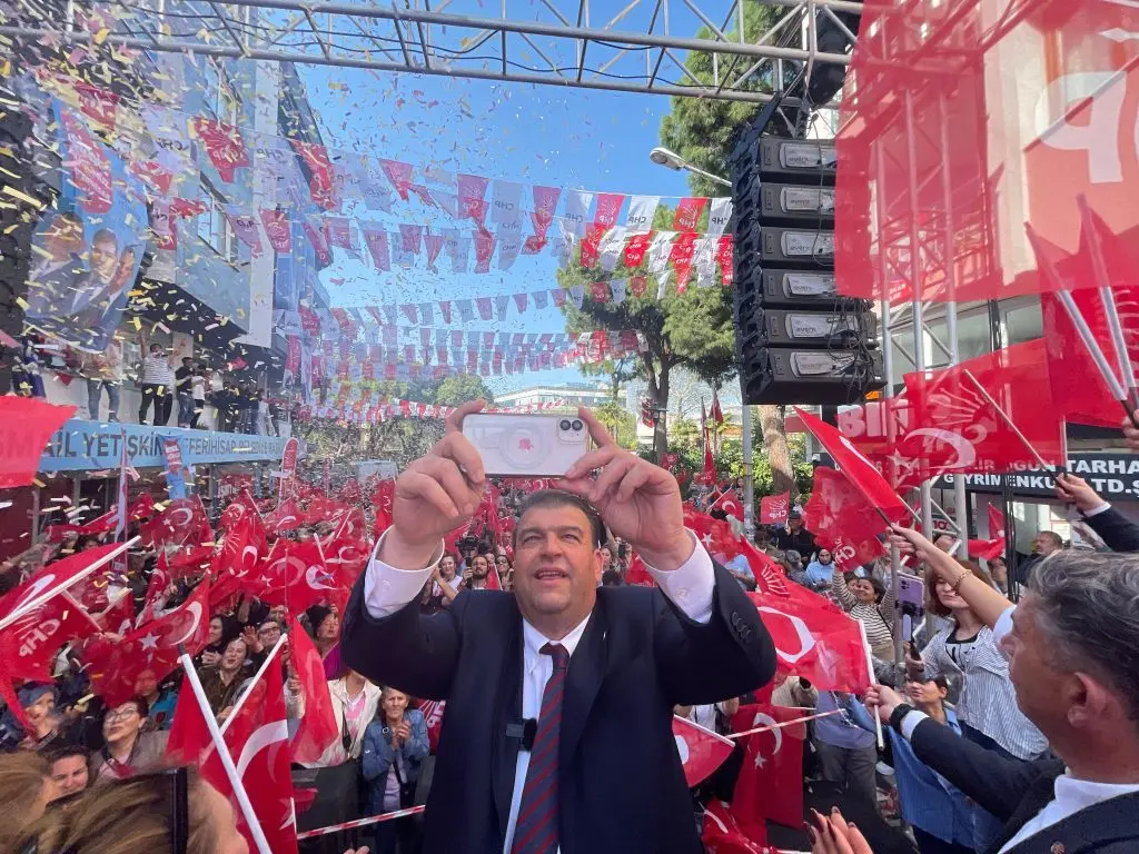 Seferihisar’da büyük yürüyüş: "Halkın ittifakı kuruldu”