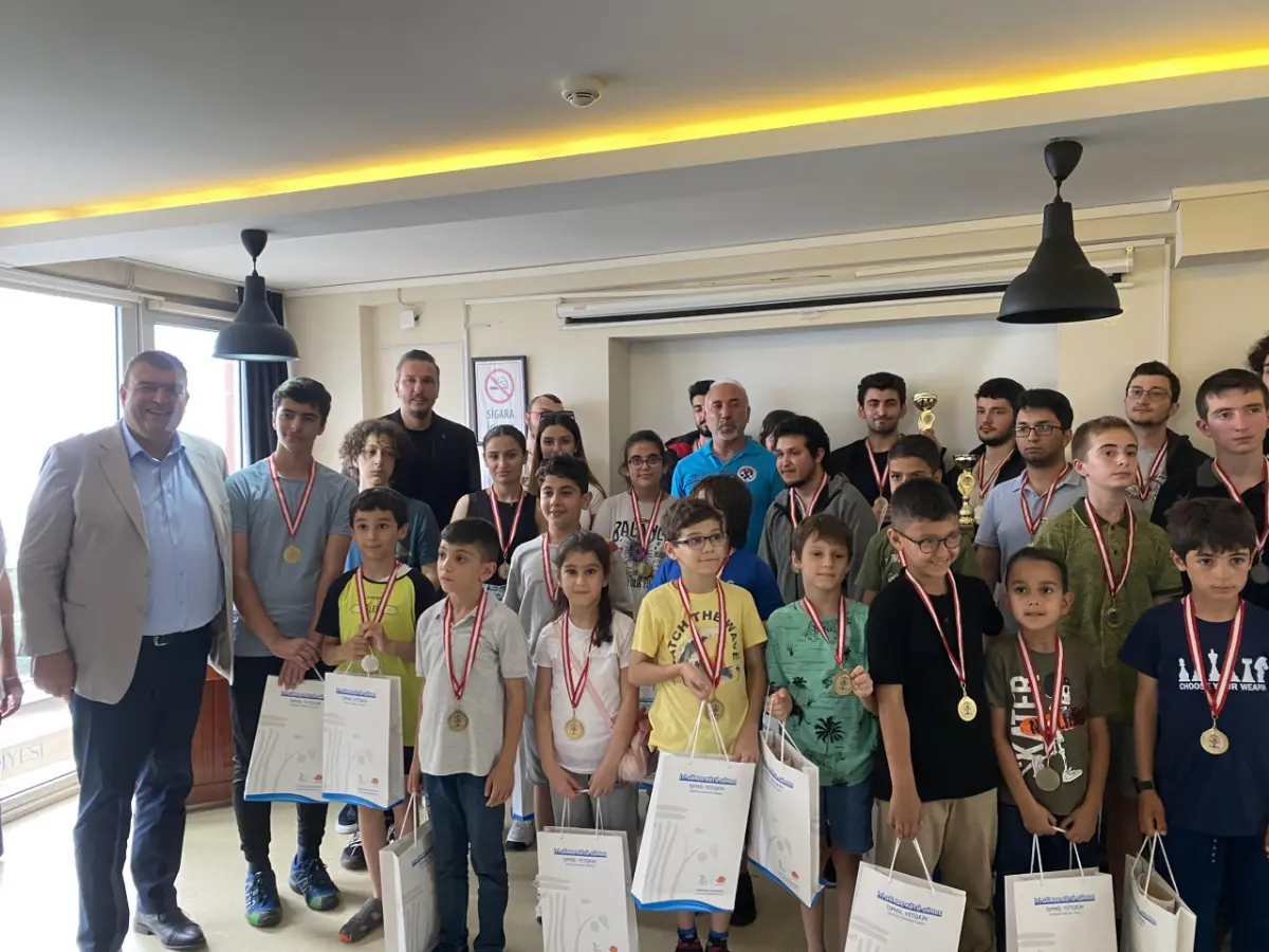 Seferihisar’da yaza "satrançla” merhaba