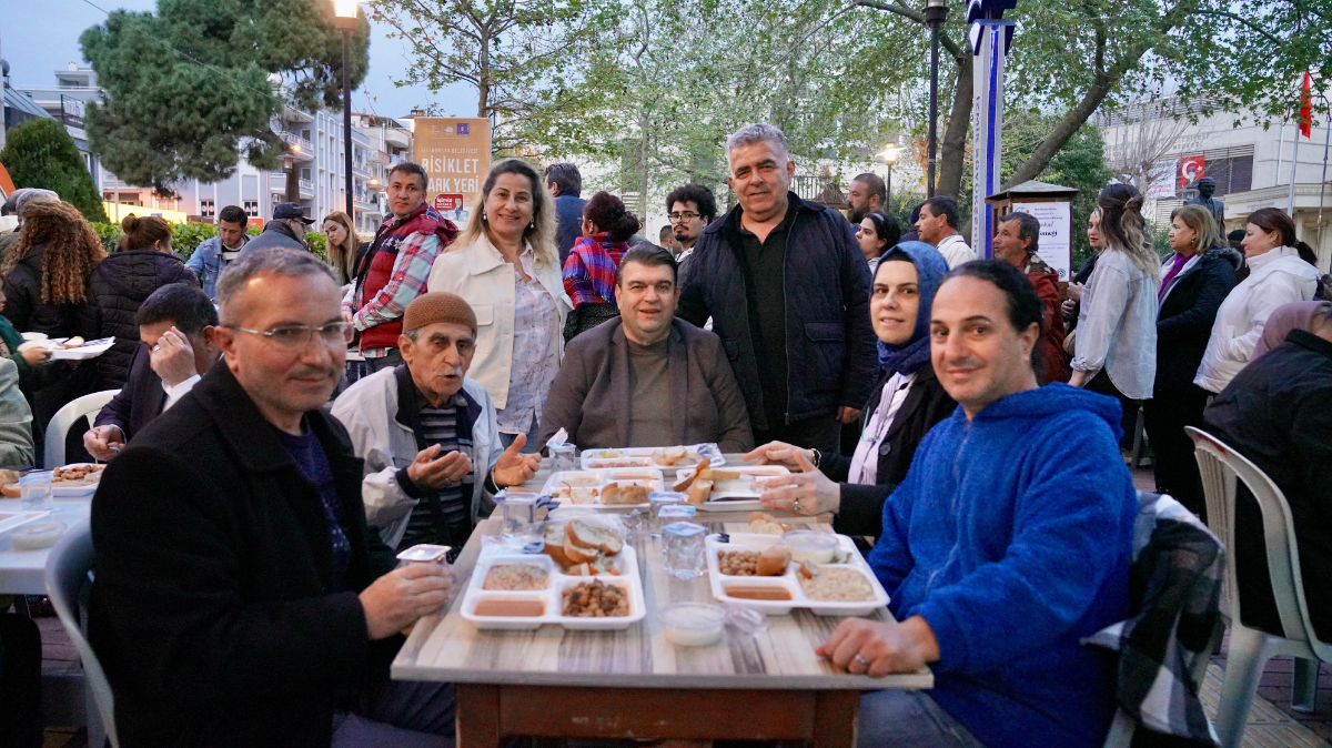 Seferihisarlılar Derneği’nin iftar sofrası birlikteliği büyüttü