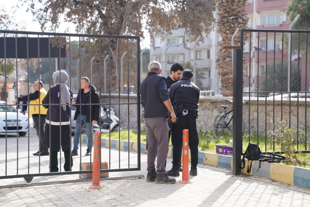 Stada girişte araba anahtarı yasağı