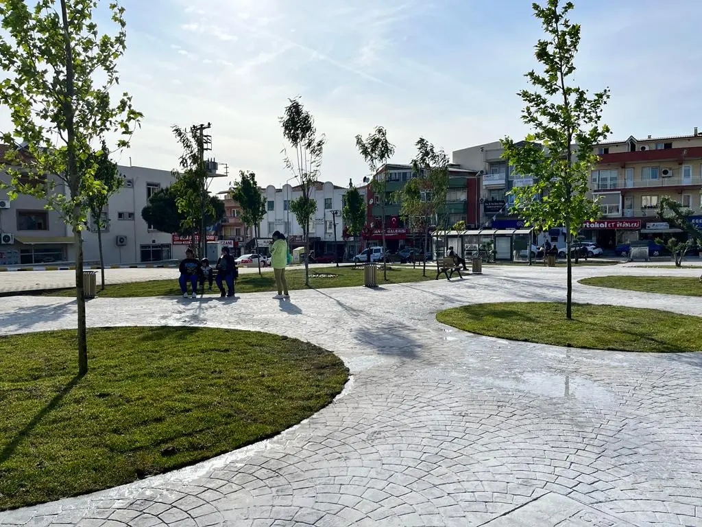 Urla ilçe merkezi ‘nefes’ aldı
