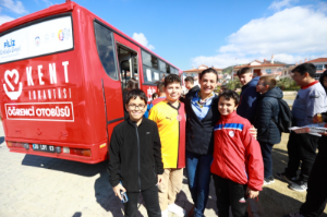 Başkan Sengel direnişle güçlenen sosyal belediyeciliği anlattı