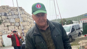 Deprem uzmanı Profesör Ahmet Ercan Sığacık’ta incelemelerde bulundu