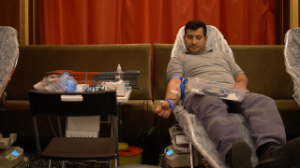 Royal Teos ailesinden depremzedelere kan bağışı