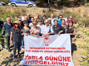 Seferihisar’da sakız üretimine dikkat çekildi