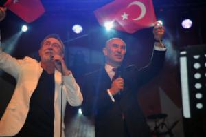 Başkan Soyer’den çifte müjde!